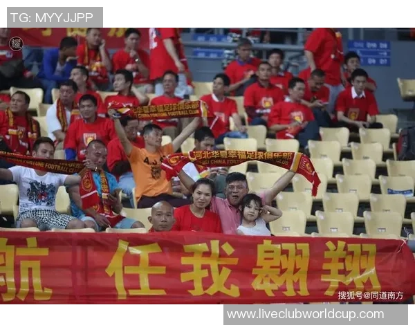 上车上海申花迎战河北华夏全力争胜为球迷奉献精彩对决