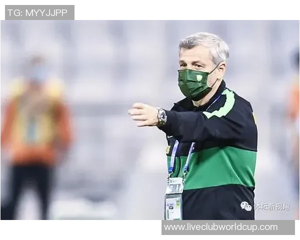 努涅斯在赛场上的精彩表现引发热议球迷期待他带领球队创造佳绩