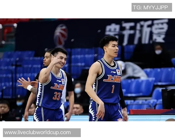 广厦与上海激战正酣双方全力争夺胜利荣耀之战